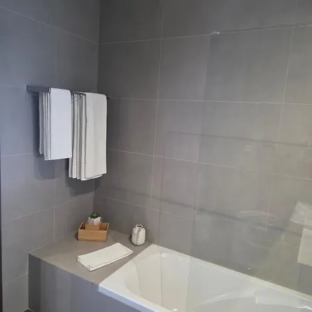 Cavalo Preto Luxury - C201 Apartamento *