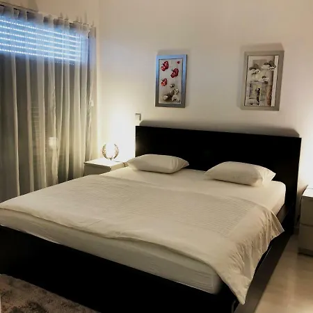 Cavalo Preto Luxury - C201 * Quarteira