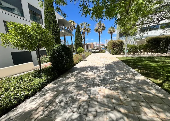 Cavalo Preto Luxury - C201 Quarteira